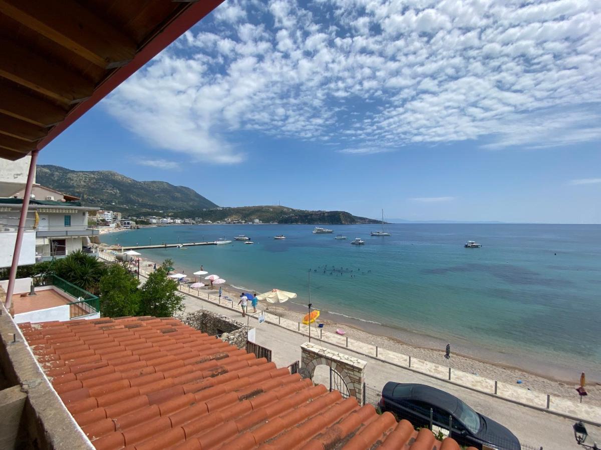 Angelview Apartments Himare Buitenkant foto