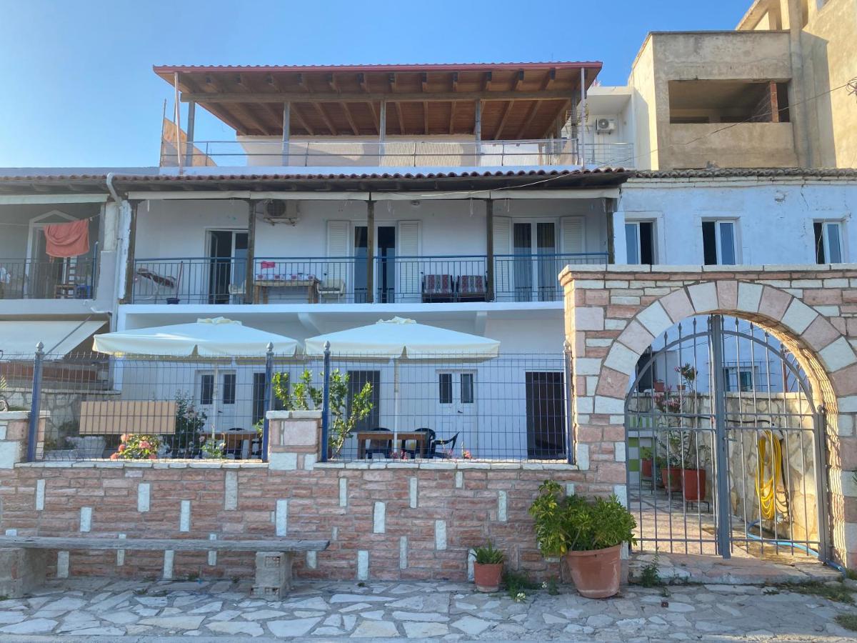 Angelview Apartments Himare Buitenkant foto